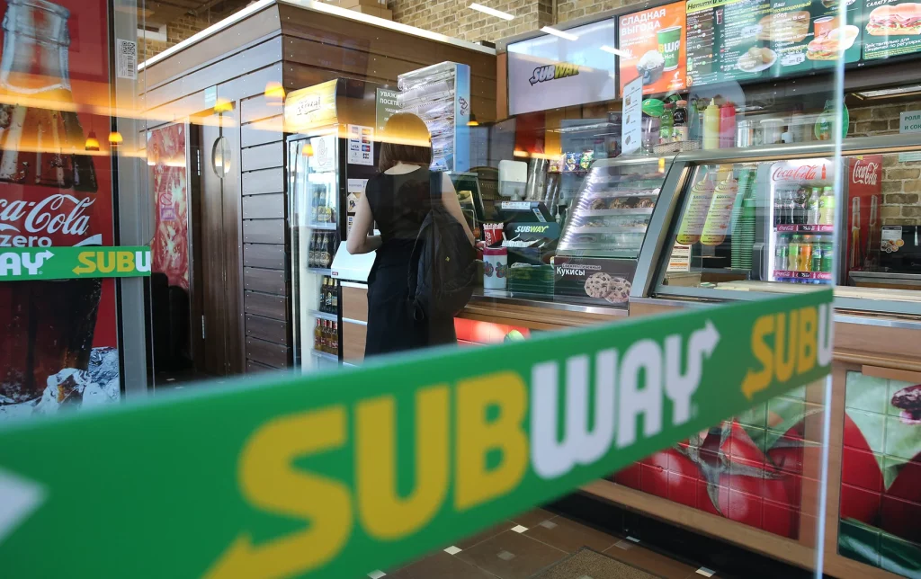 Почему закрывается франшиза Subway в России?