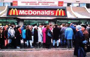 Ребрендинг McDonald's 2022